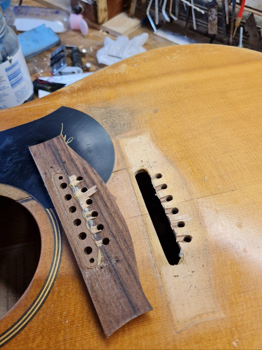 Flood-damaged guitar repair, photo 2