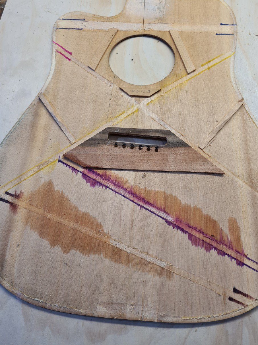 Flood-damaged guitar repair, photo 4