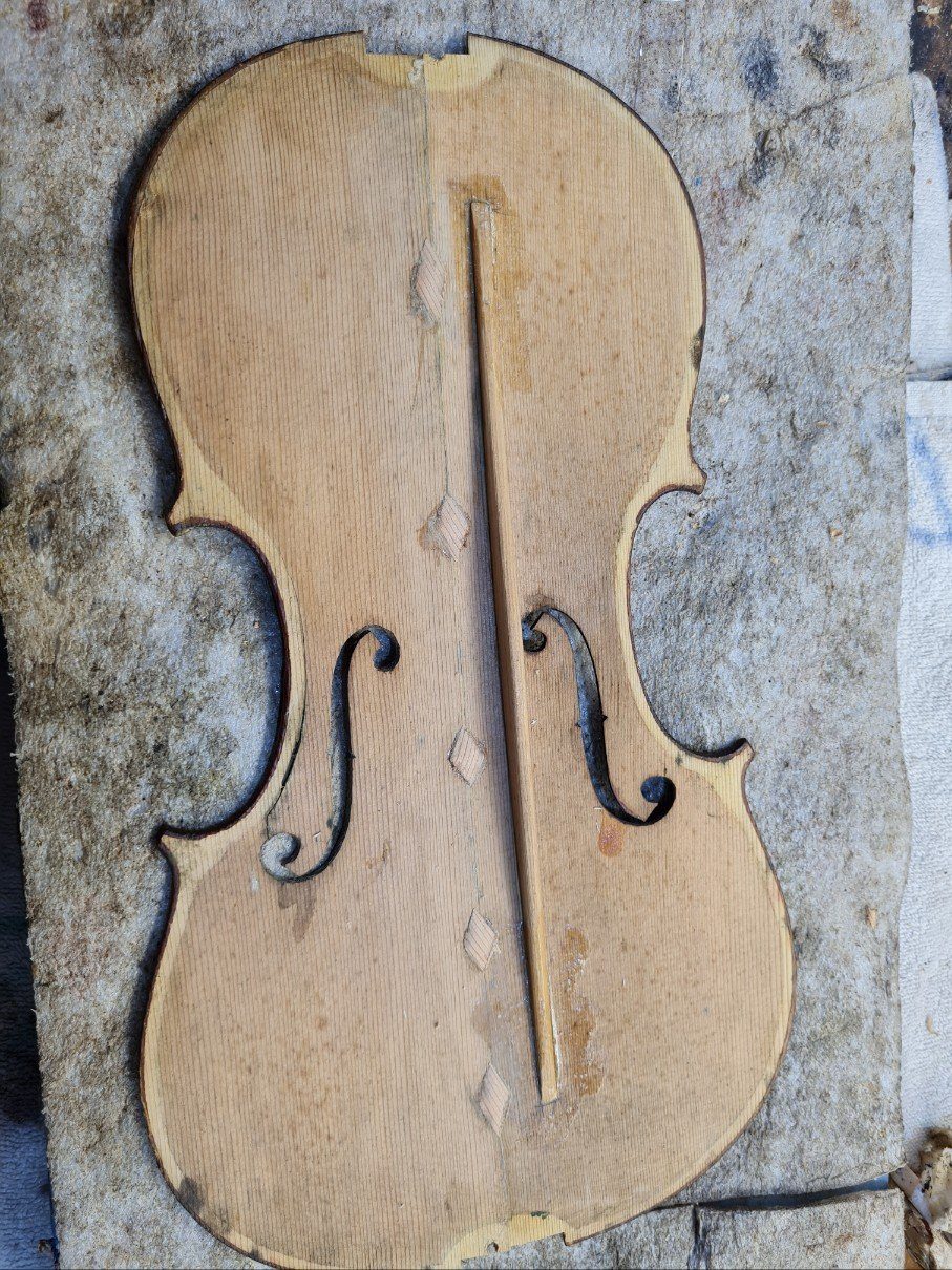 Violin restoration, photo 6